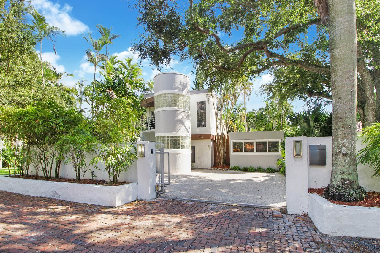 South Grove Modern Masterpiece
