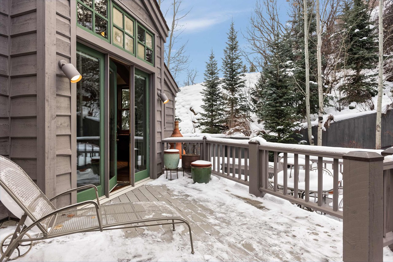 Peaceful One-Bedroom Guest House in Aspen!