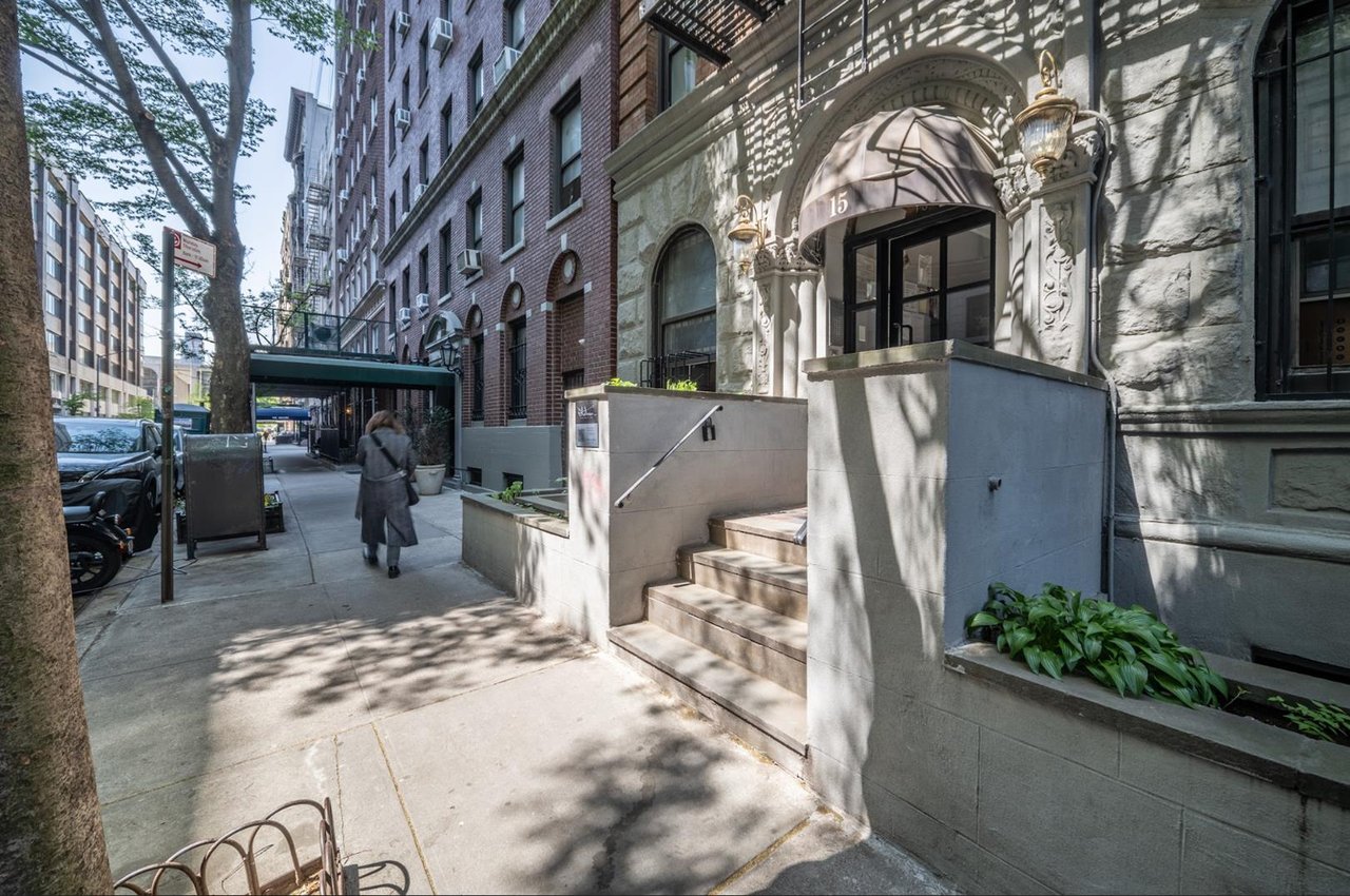 15 West 64th Street, Apt 3-D