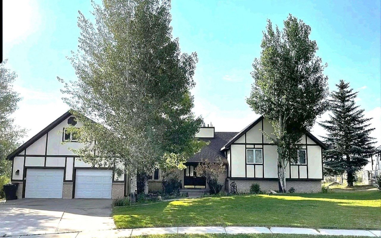 249 Aspen Hills Ct