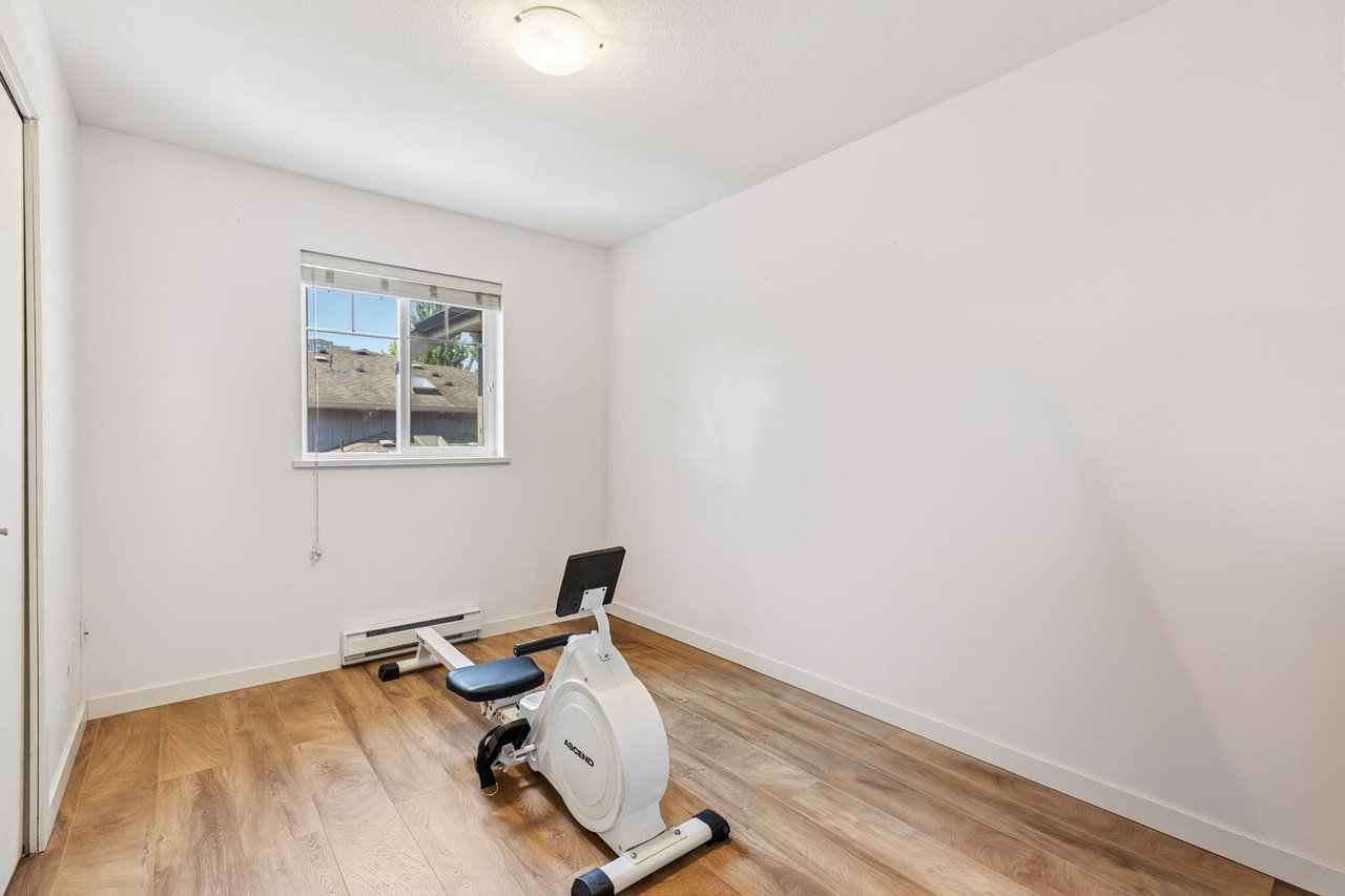 22-9628 Ferndale Rd