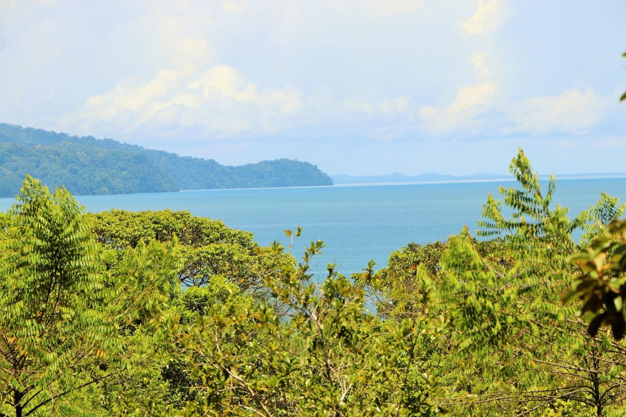 Private Beachfront Development Land, Ojochal, Puntarenas