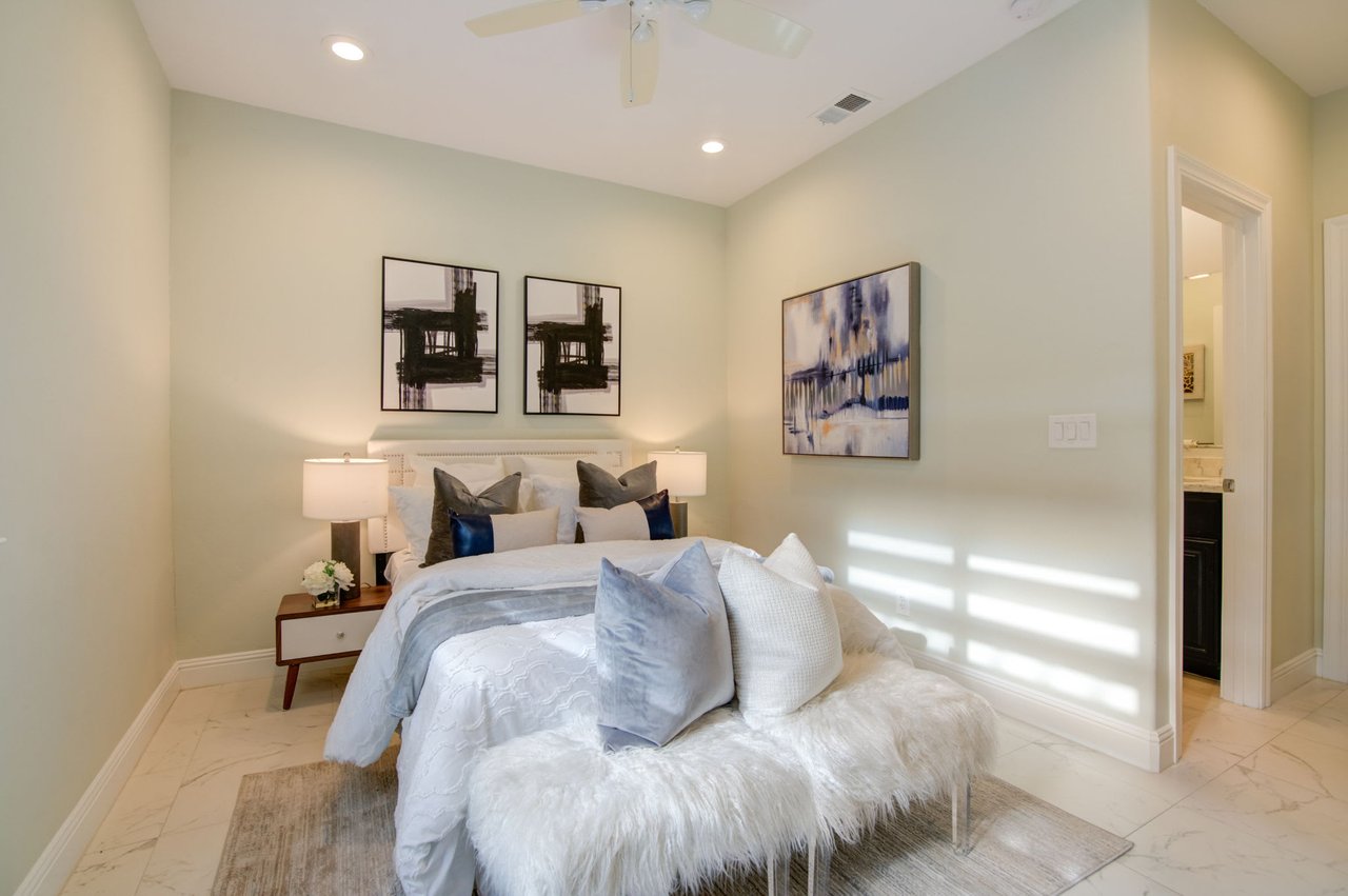 3902 Mars Court