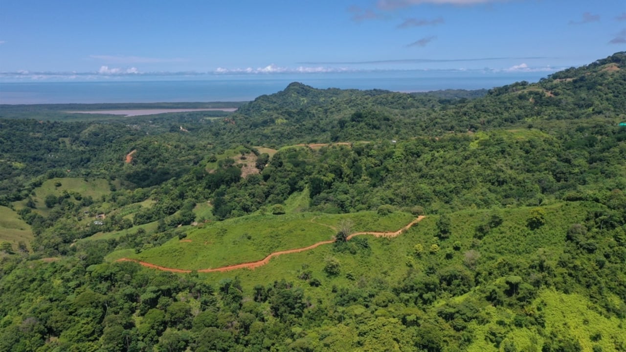 Waterfall Ocean View Estate, Ojochal, Puntarenas