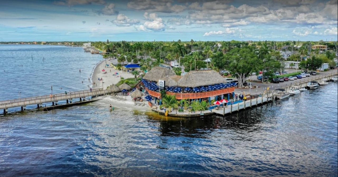 Waterfront Dining in Southwest Florida. Boat House TIKI Bar