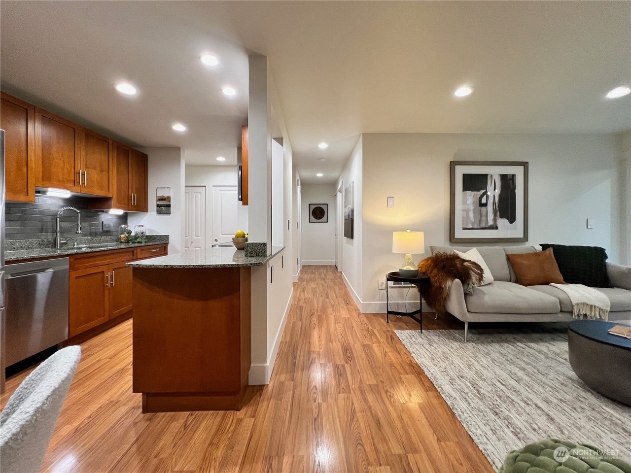 C110-21307 48th Ave
