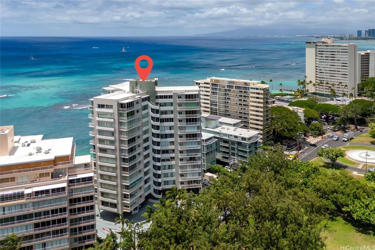 2969 Kalakaua Avenue, Unit 106