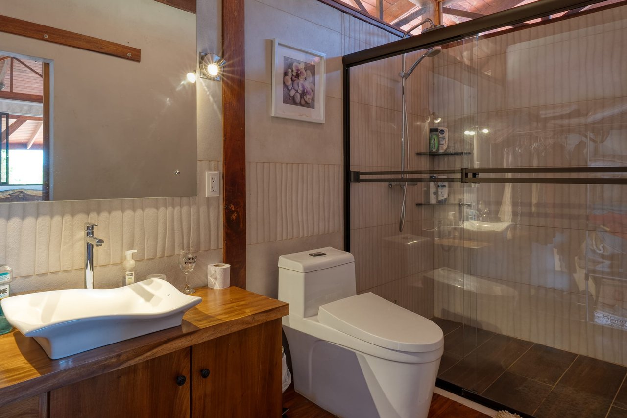 House, Villas and Restaurant on a great location in Uvita
