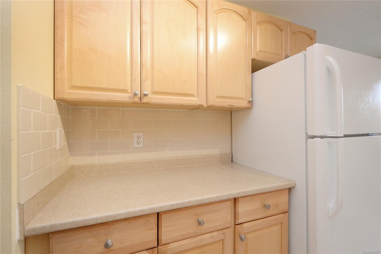 310-755 Hillside Ave