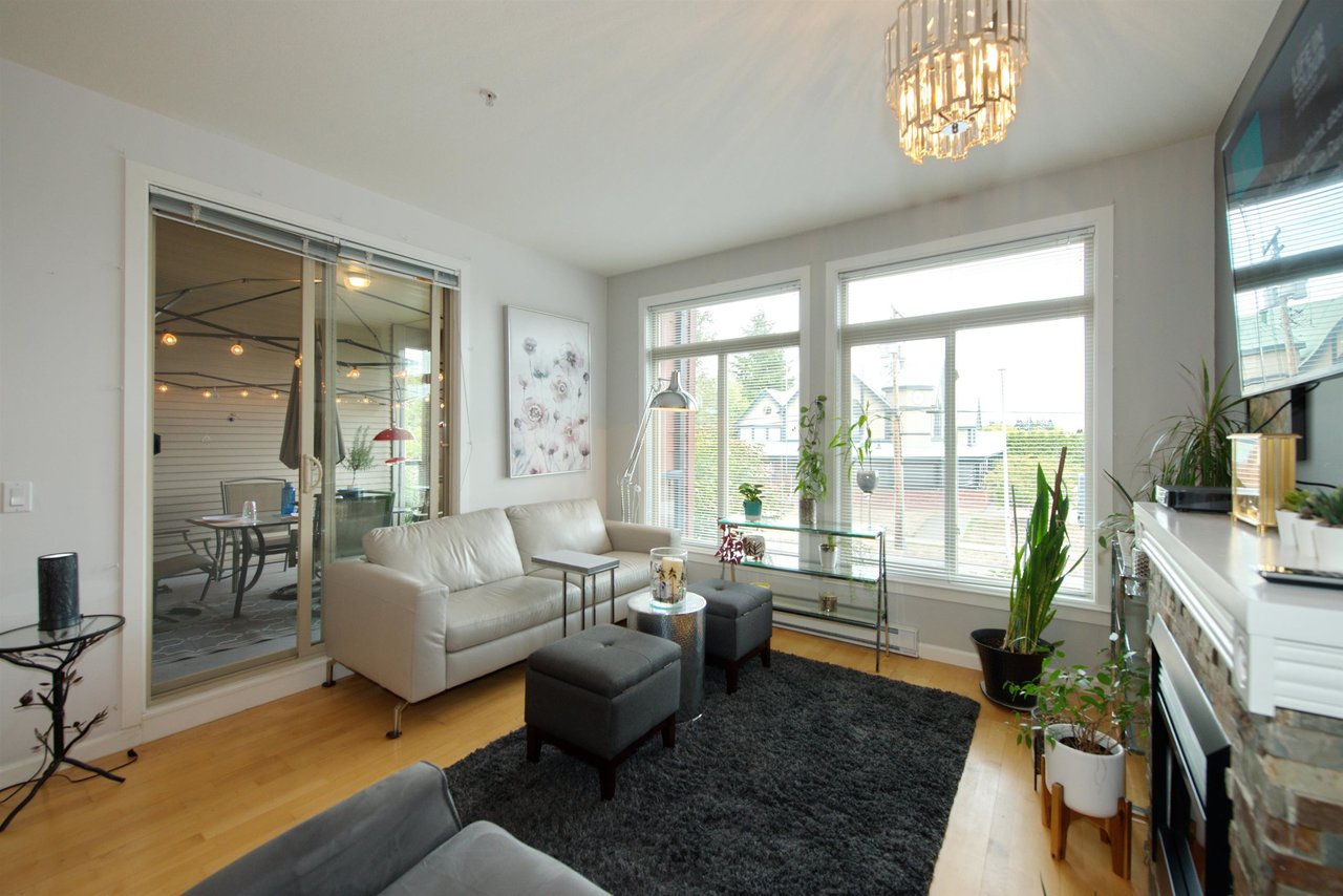 206-15385 101a Avenue, Surrey