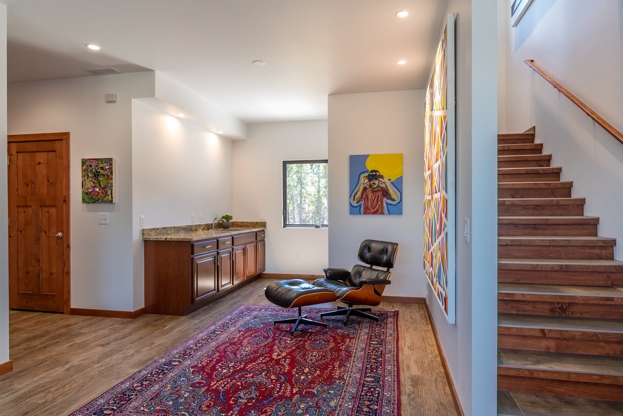 315 Indian Peaks Dr