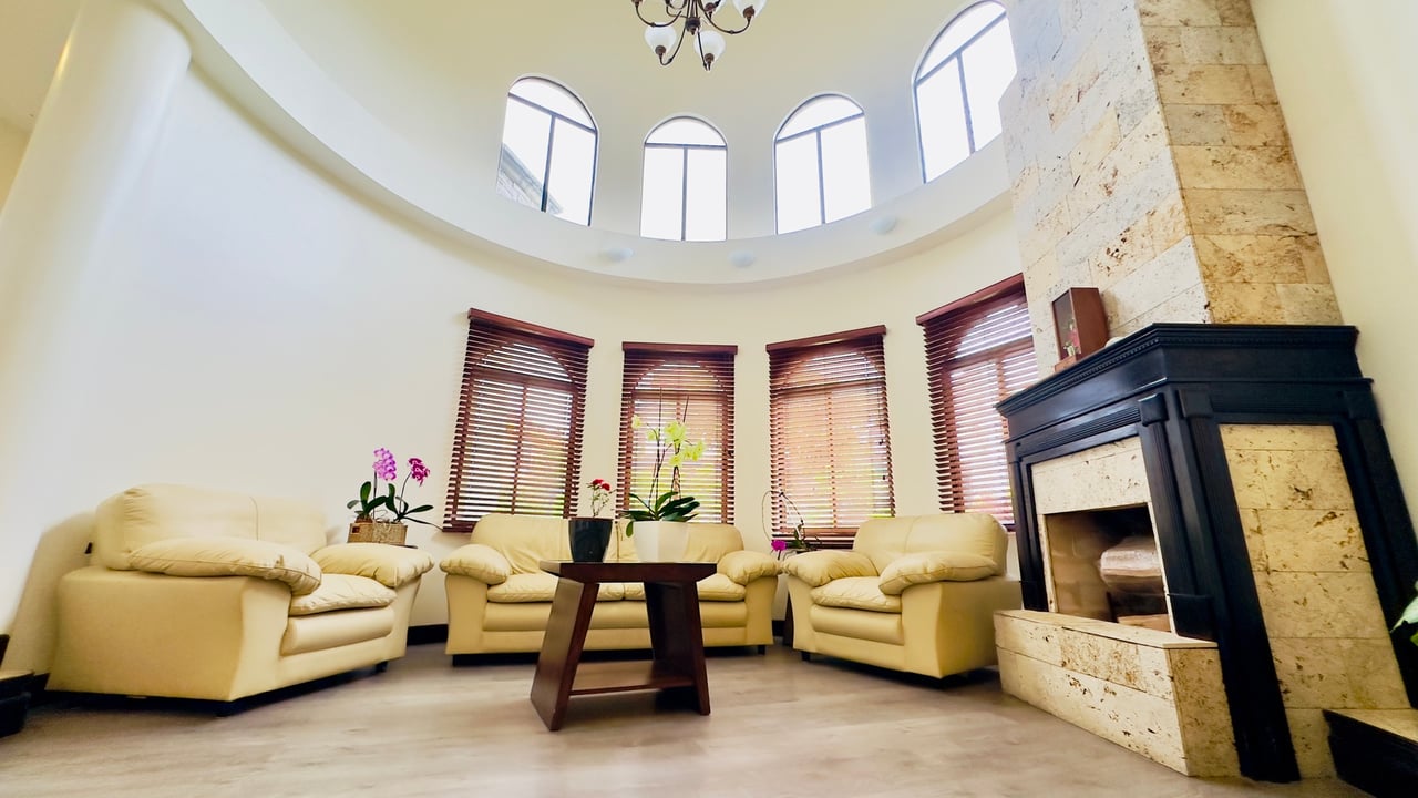 Single Story Gated Residence, Curridabat, San Jose