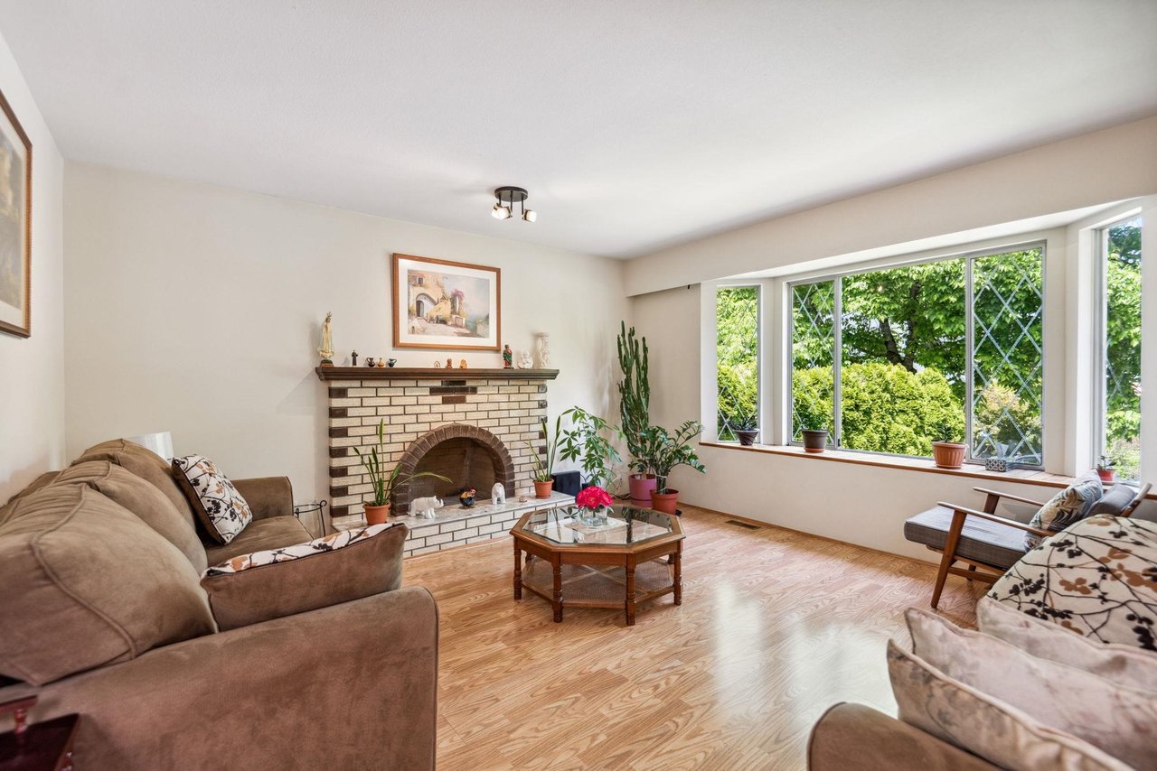 112 E 19th Ave