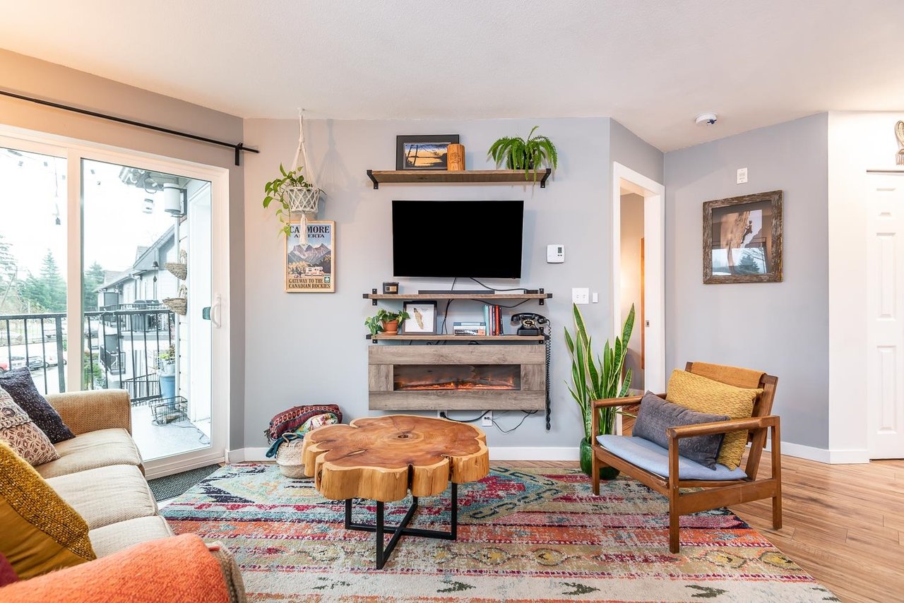 C311-40140 Willow Cres