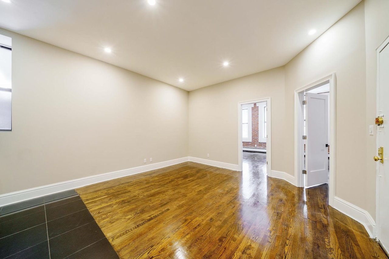 120 West 25th St, #2W