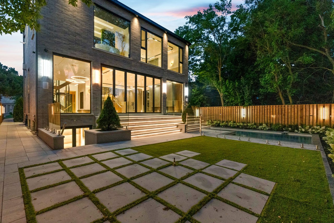 SOLD: Newly Built Masterpiece