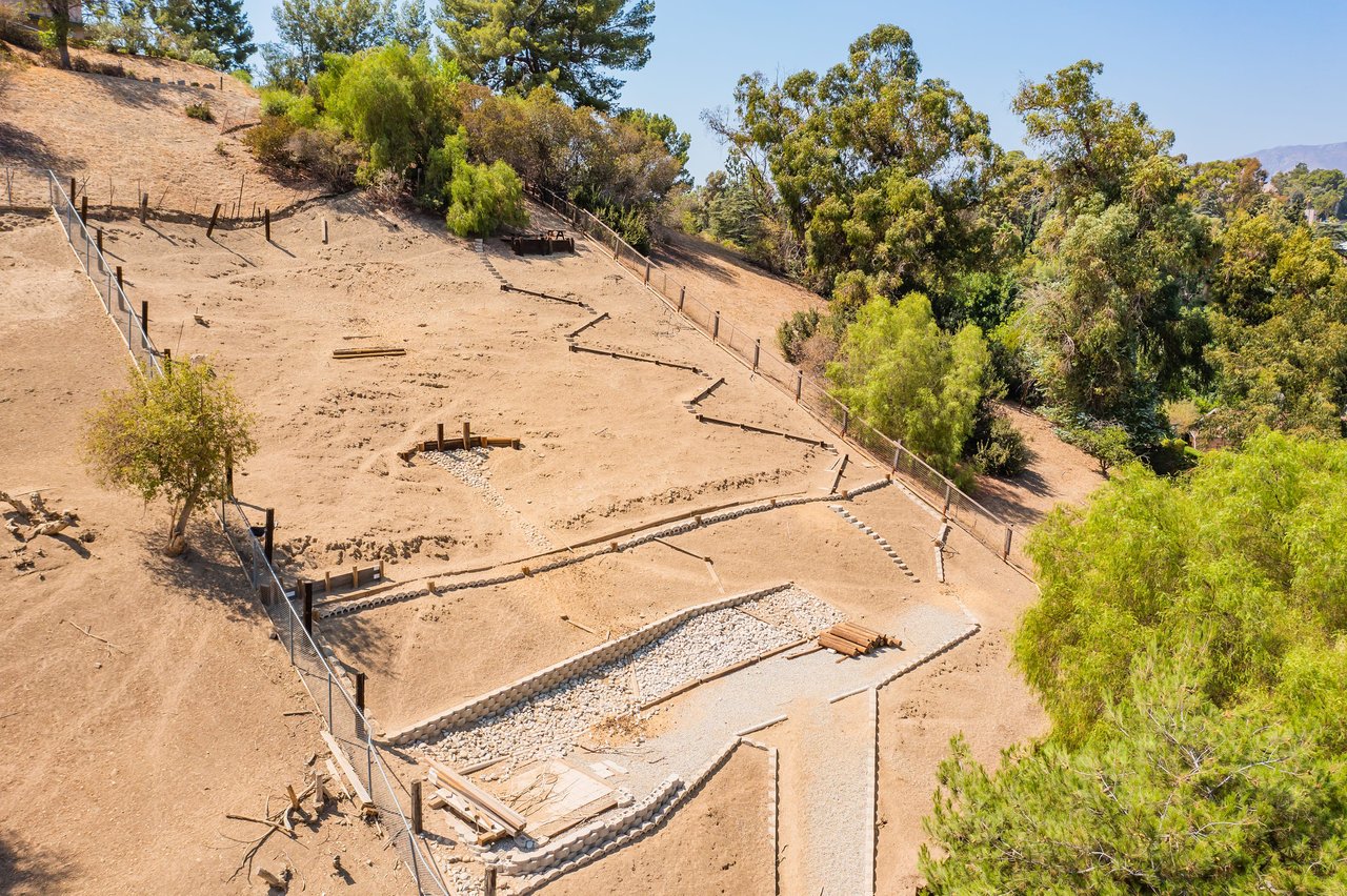 A Lil Bit O' Country in Shadow Hills * SOLD at full price
