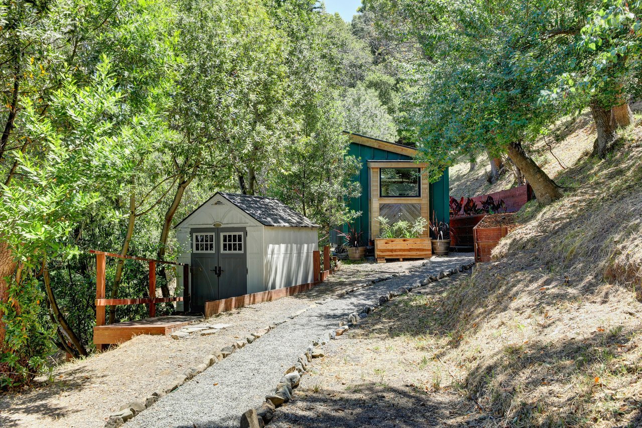 Paradise Retreat