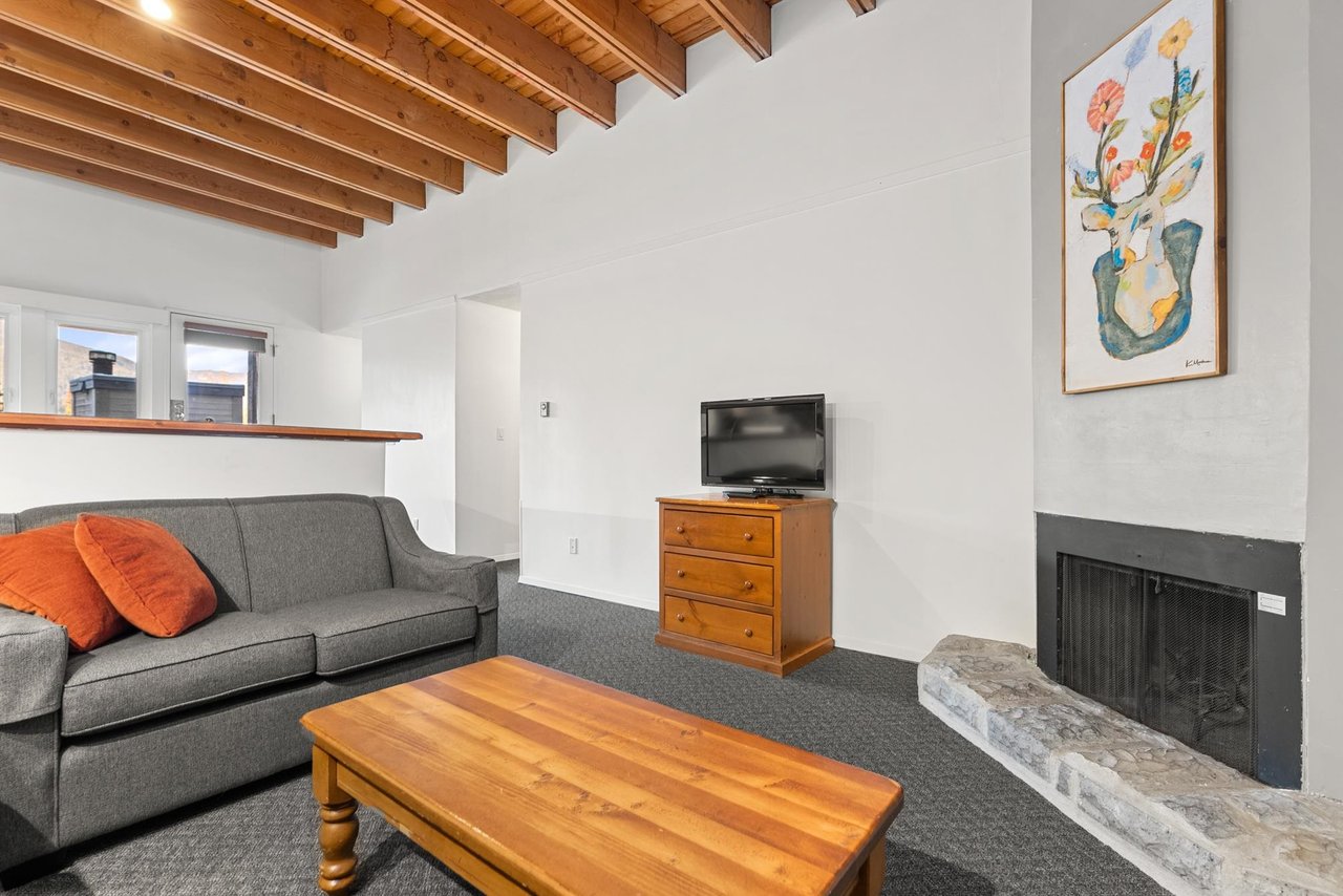 513-4200 Whistler Wy