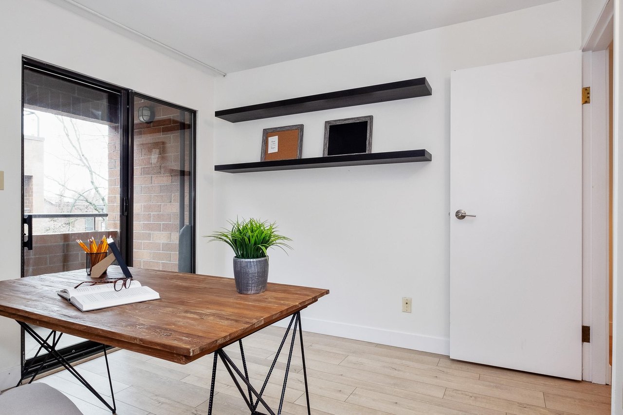 8-766 W 7th Ave