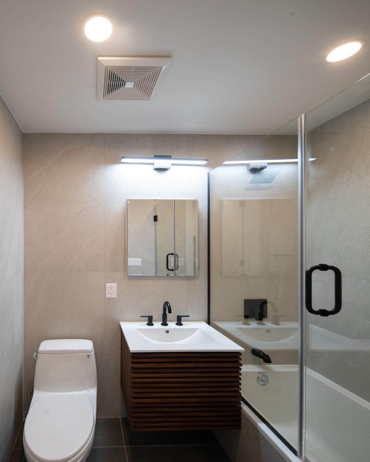 231 Sullivan Street, Apt 3