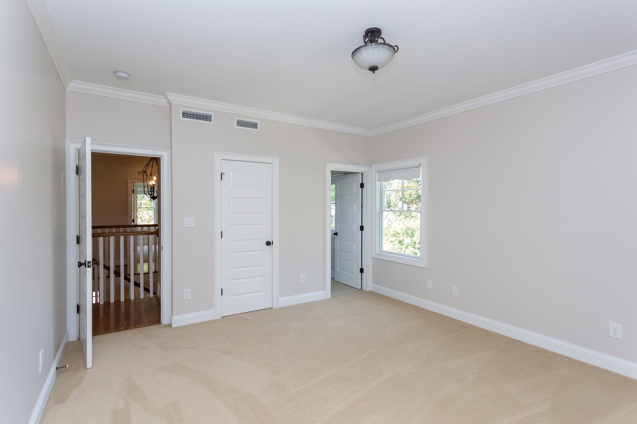 102 Founders Rdg Dr