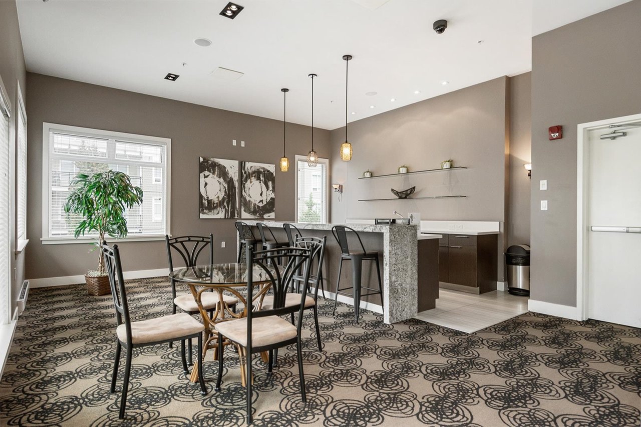 E106-20211 66 Ave