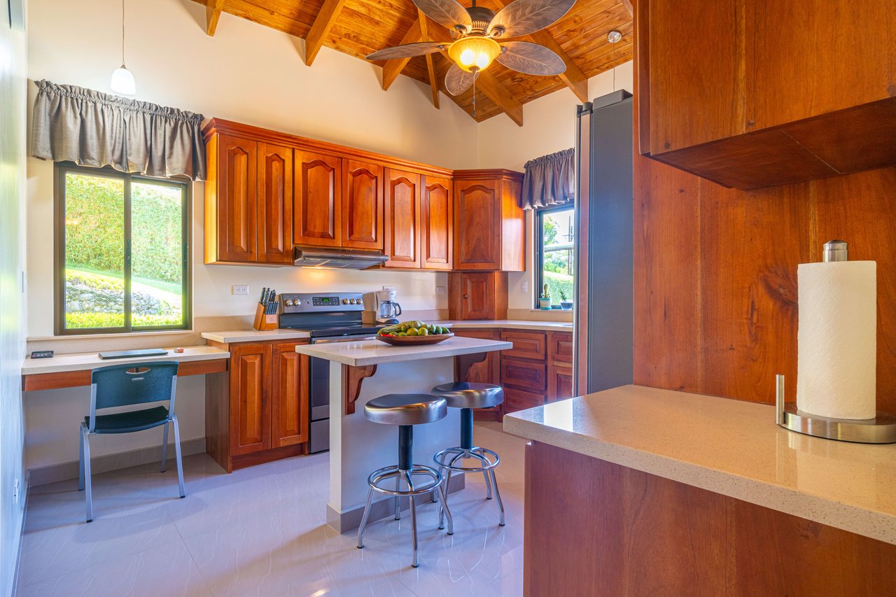 La Palma Custom Build 3 bedroom 2 bath - Prestine Condition