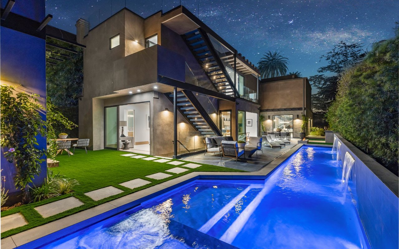 Modern Masterpiece