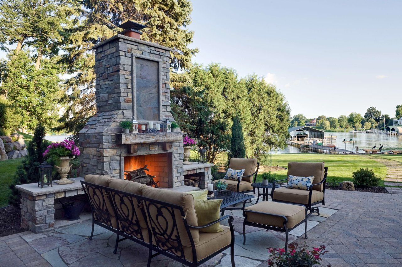 1006 Wildhurst Trl, Orono MN