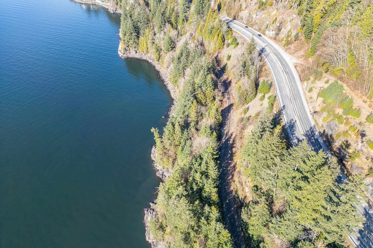 5383 Howe Sound