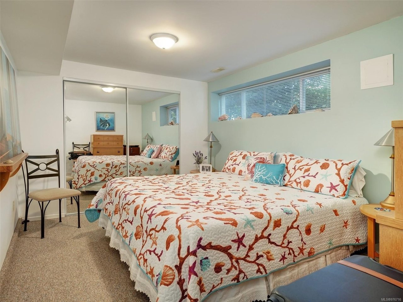 2105 Lorne Terr
