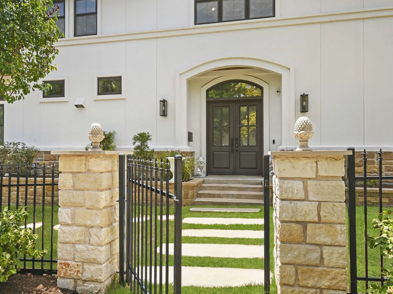 2212 Mountain View Rd