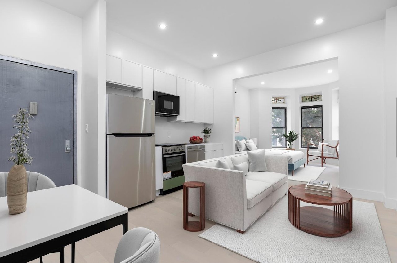 41 Hawthorne Street, Apt 2-A