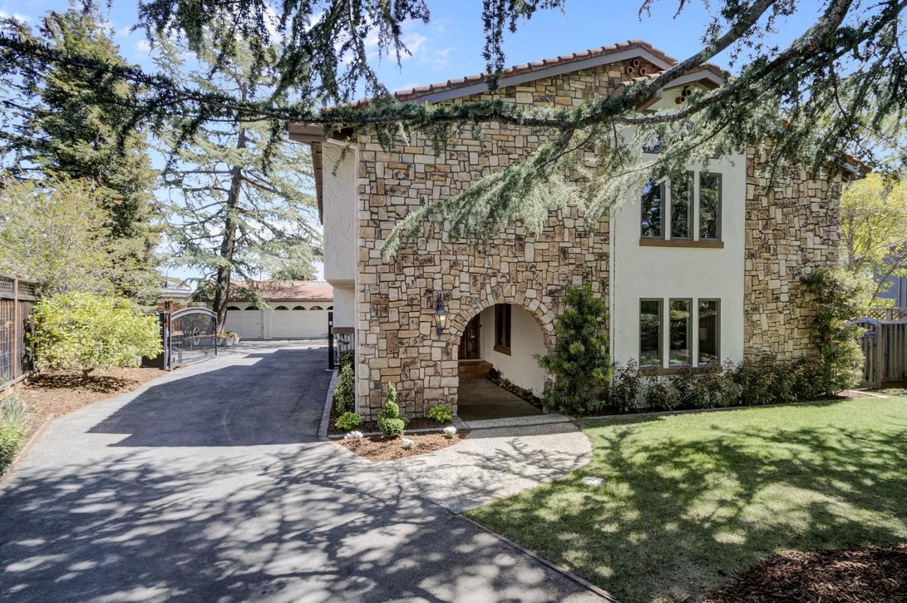 370 Quinnhill Road