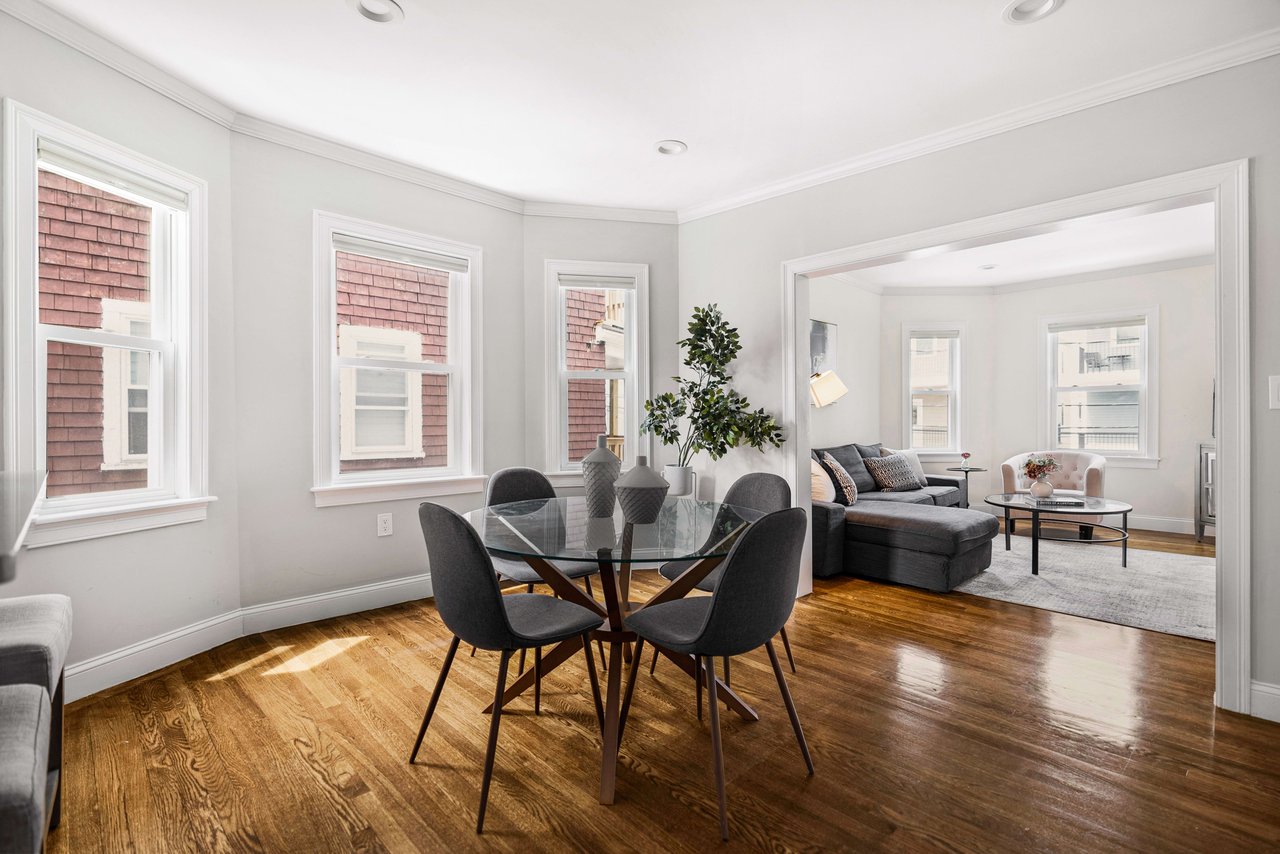 25 Granfield Ave Unit: 2