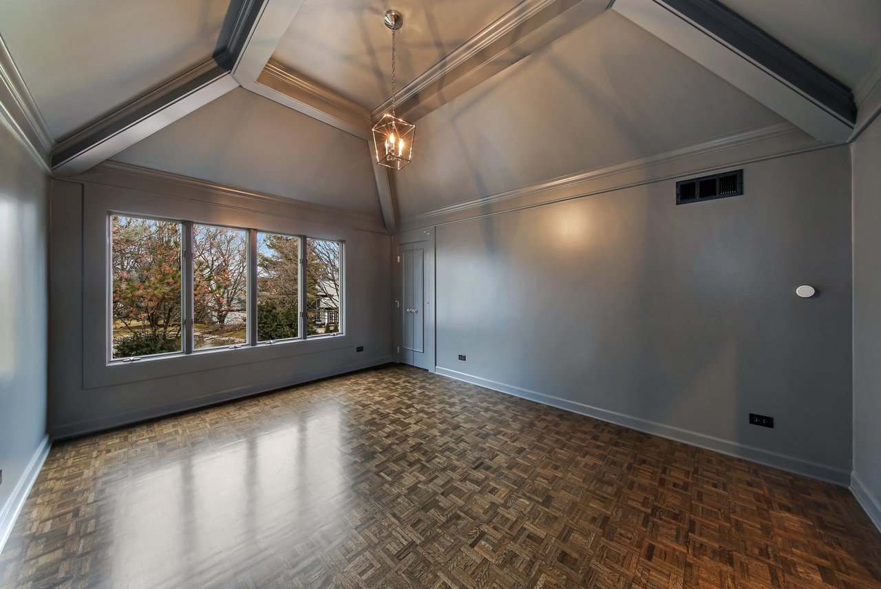 1502 Burr Rdg Club