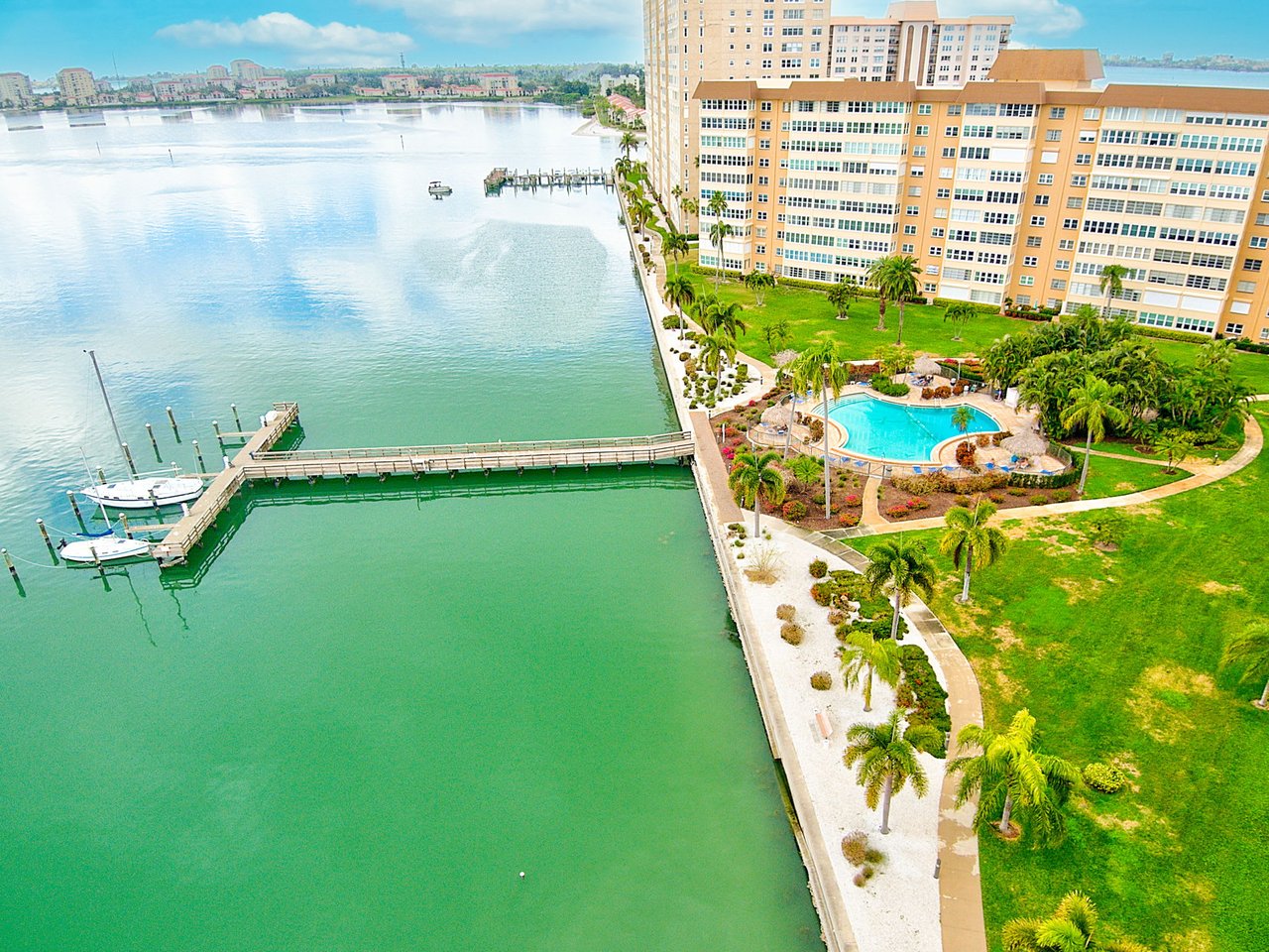 5200 Brittany Dr S, #804, St Petersburg, FL 33715