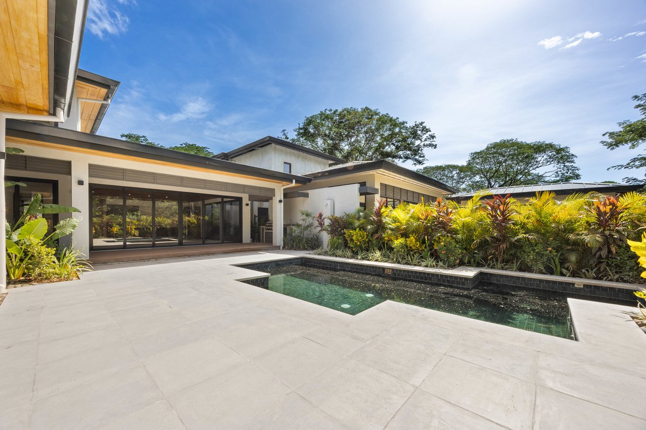 Tropical Eco Community Home, Tamarindo, Guanacaste