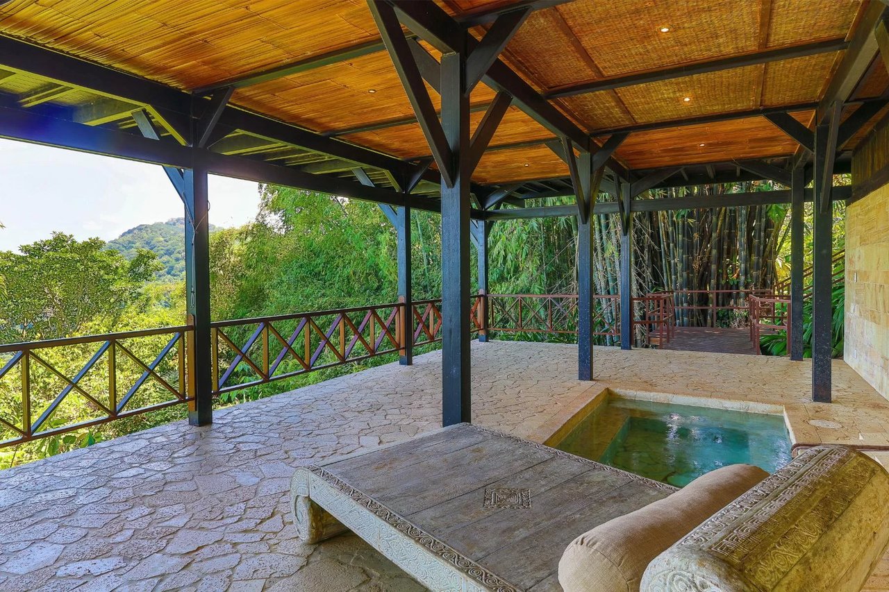 Ocean View Retreat Estate, Dominical, Puntarenas