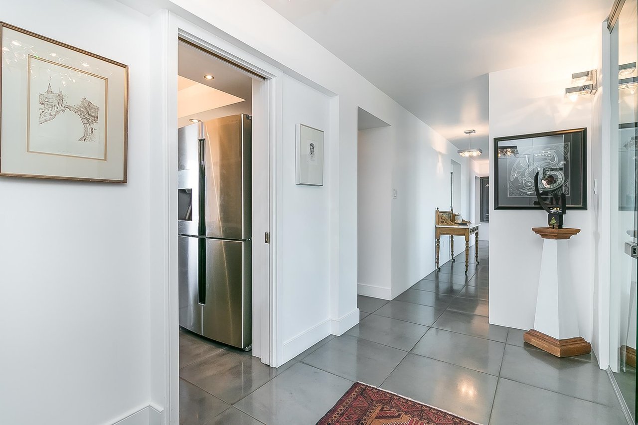 1702-320 Royal Avenue, New Westminster