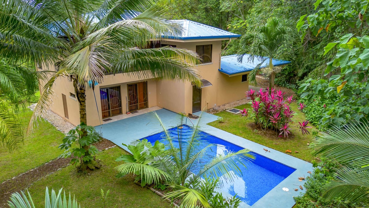 3 Bedroom Jungle Home in Ojochal