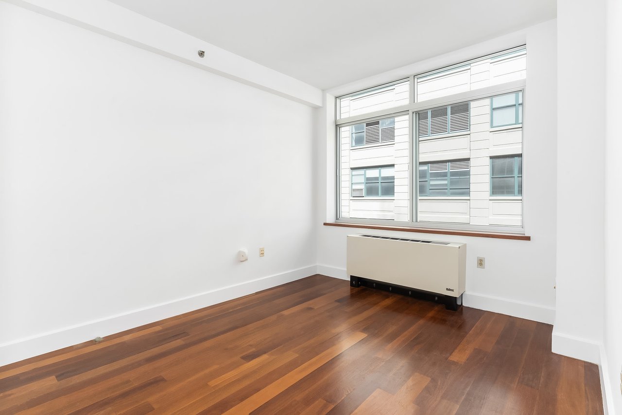 84 Front St #5C