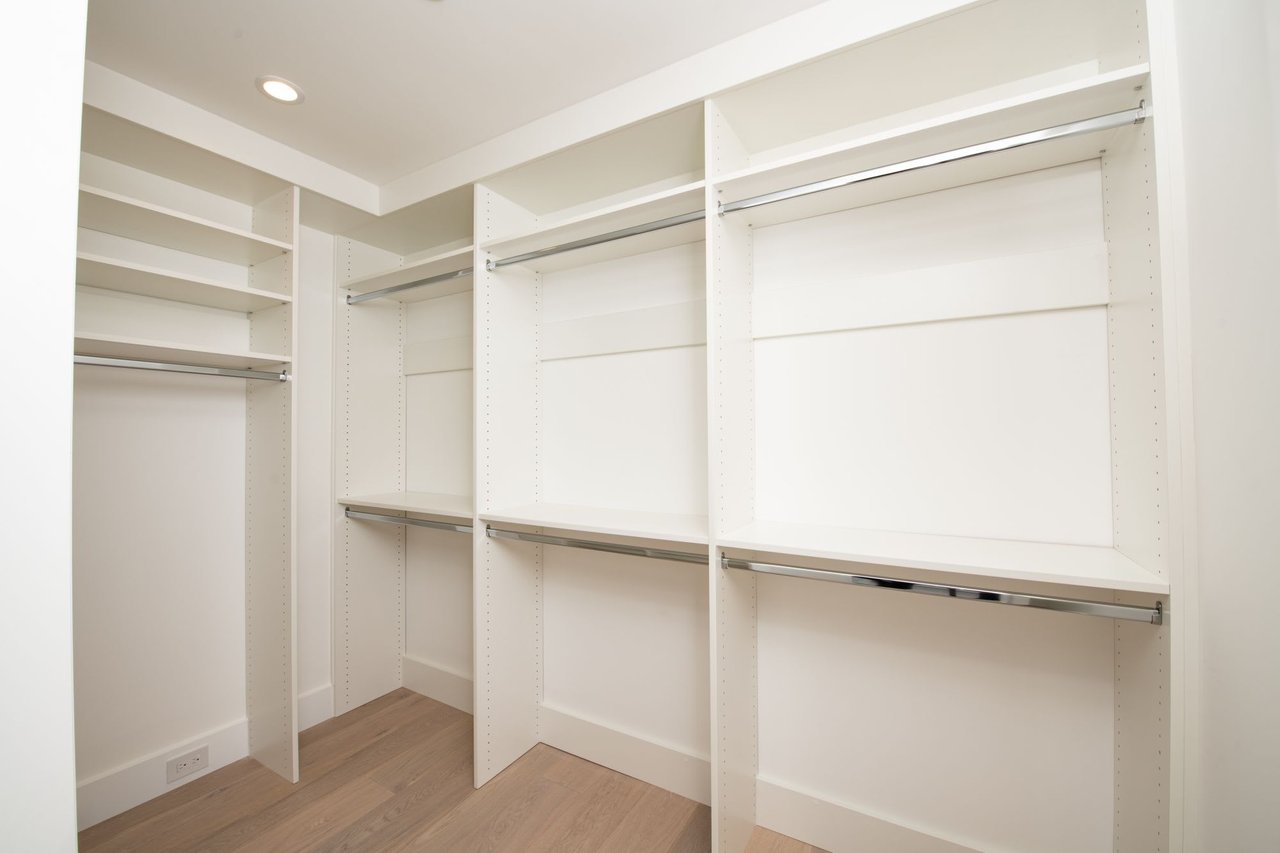 312 Jasmine Avenue Unit: 1