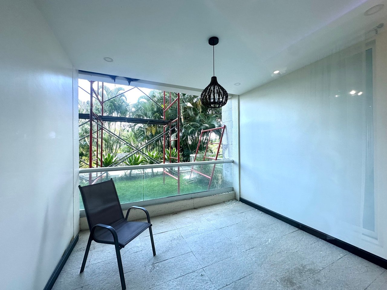 Remodeled Garden Level Residence, Escazu, San Jose