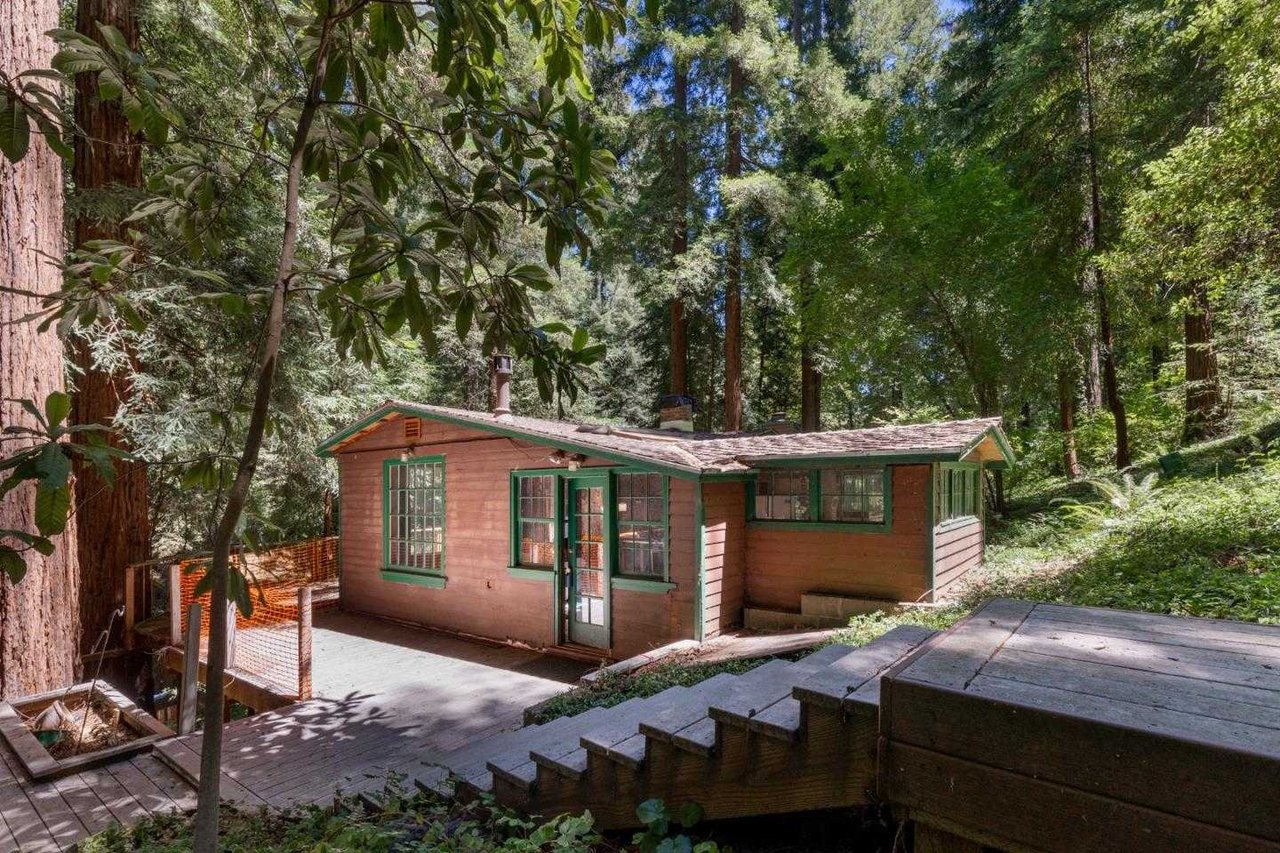 1011 Brookside Dr