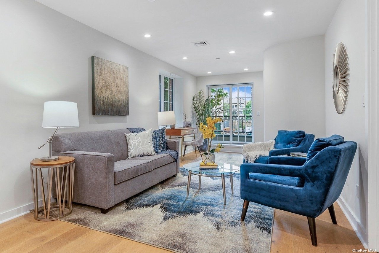 31-22 29th St, Unit 4B