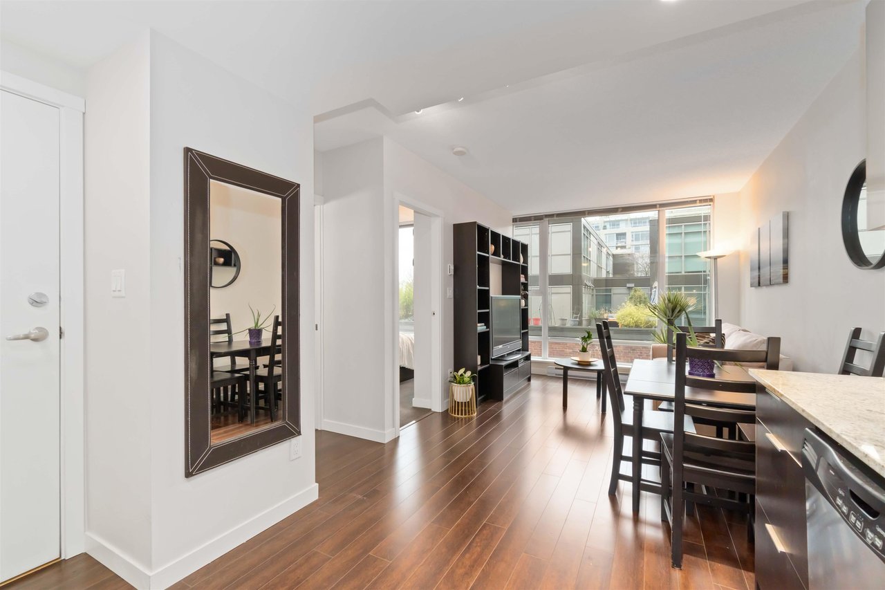 512-1919 Wylie St