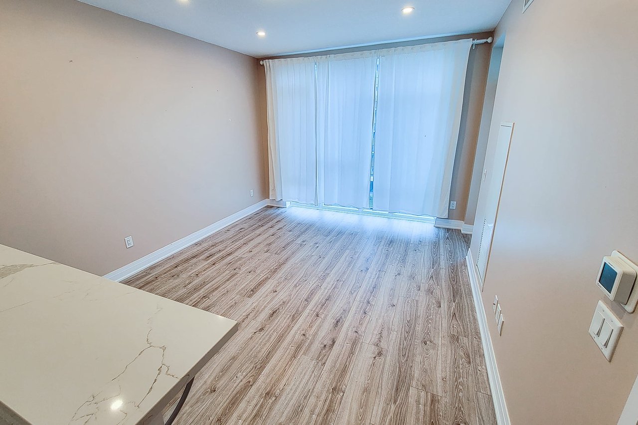 16 Concord Pl Unit: 447
