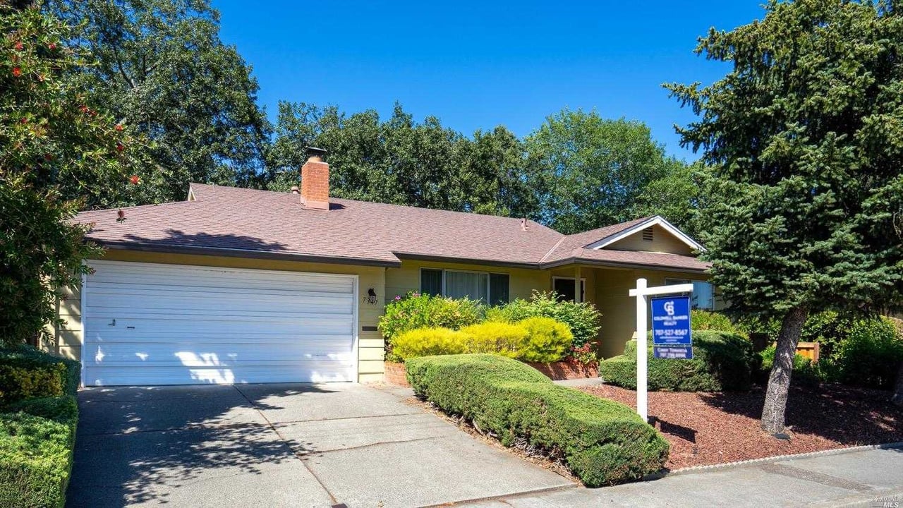 7347 Oak Leaf Dr